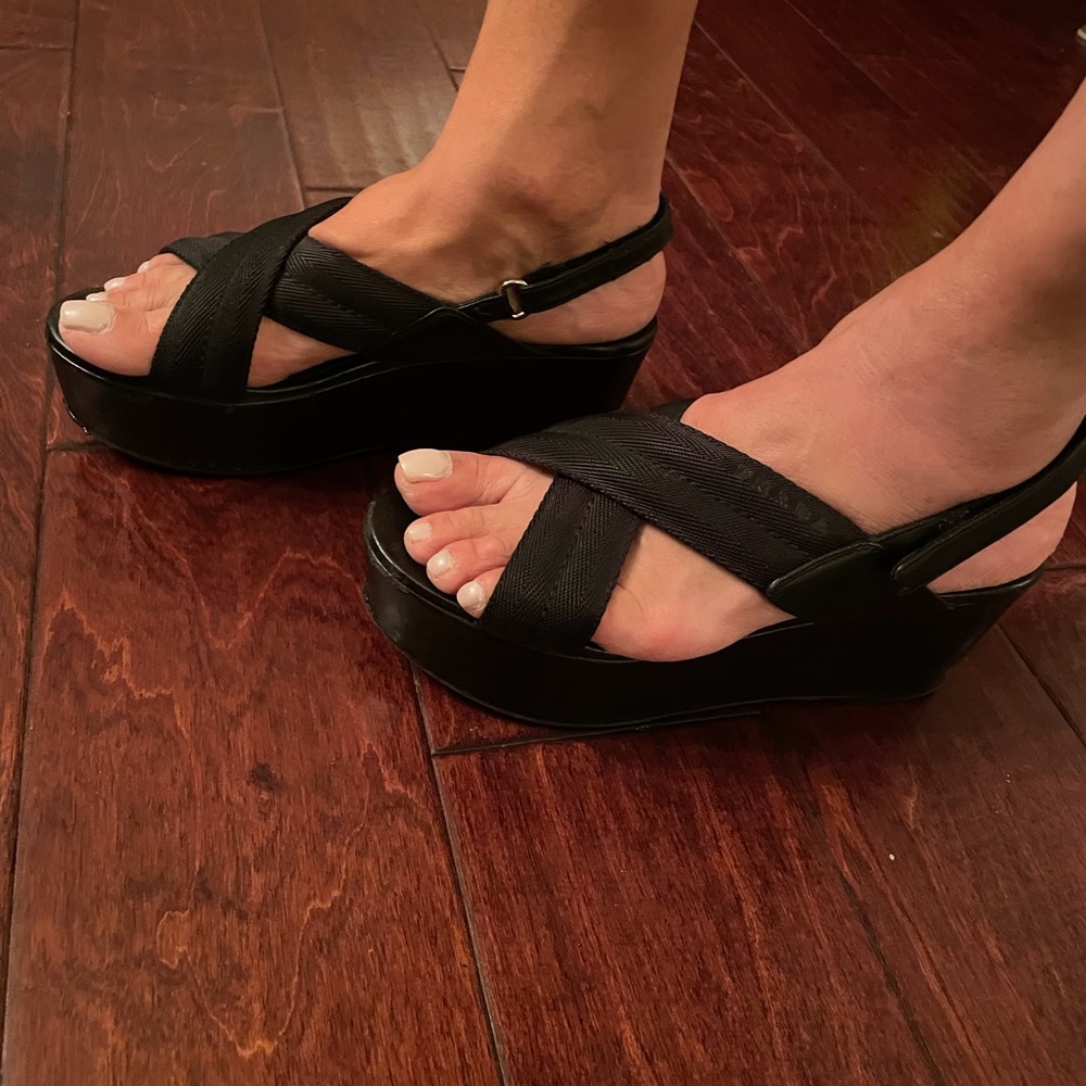 Black Authentic Prada platform sandal size 7/37. - Picture 1 of 9